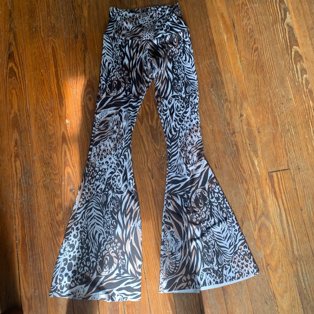 Free People Movement X Onzie